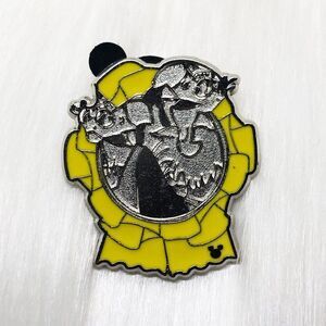 🔮 5/$25 Disney Bedknobs‎ & Broomsticks The Vultures Pin